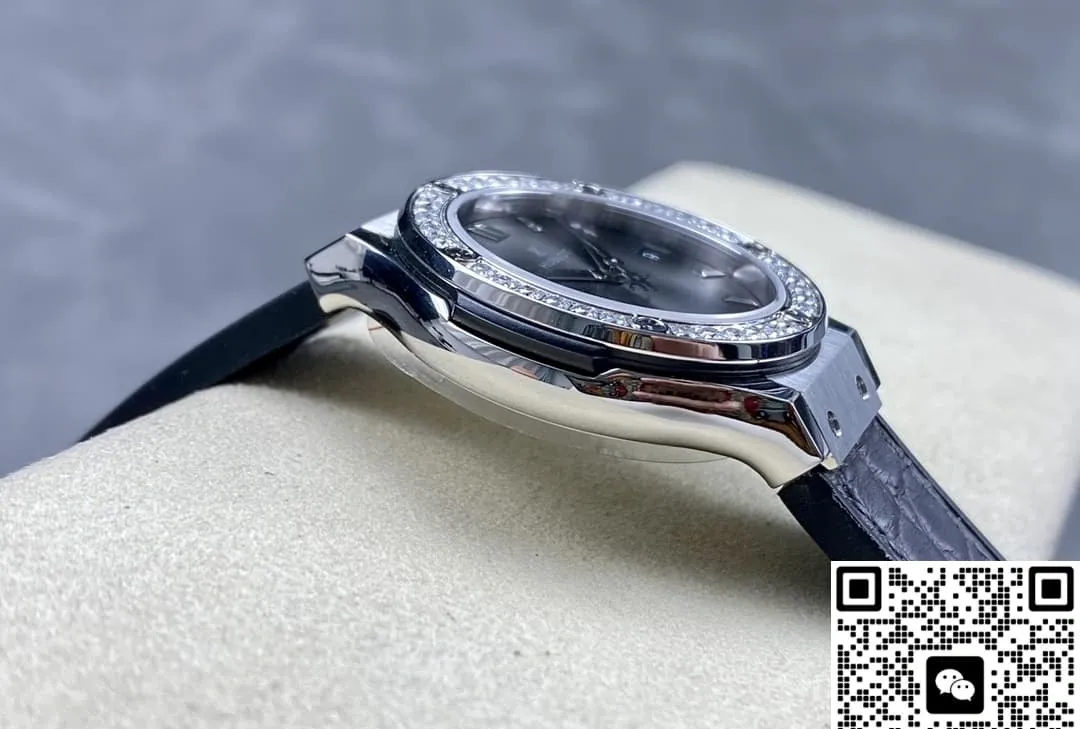 HB Factory Hublot Classic Fusion 581.NX.7071.LR.1104 1:1 Best Edition Replica Watch